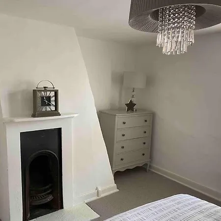 Periwinkle Ruswarp * וויטבי